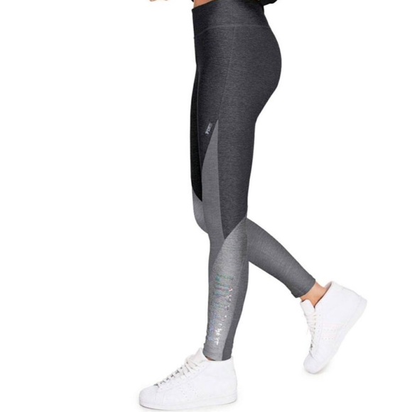 PINK Victoria's Secret Pants - 🚫TRADED🚫🖤VS PINK Super Soft Leggings🖤